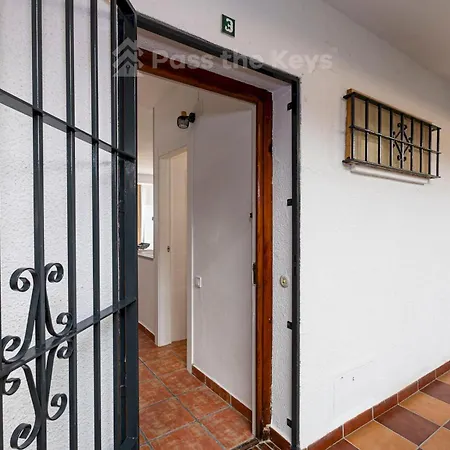 Cozy In Heart Of Nueva Andalucia - Pass The Keys *