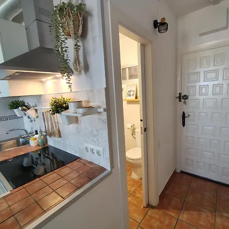 Cozy In Heart Of Nueva Andalucia - Pass The Keys *
